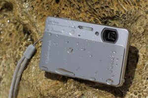 Sony Cyber Shot DSC F828 - odkryj, czy ten aparat cyfrowy od Sony to dobry wybór dla ciebie