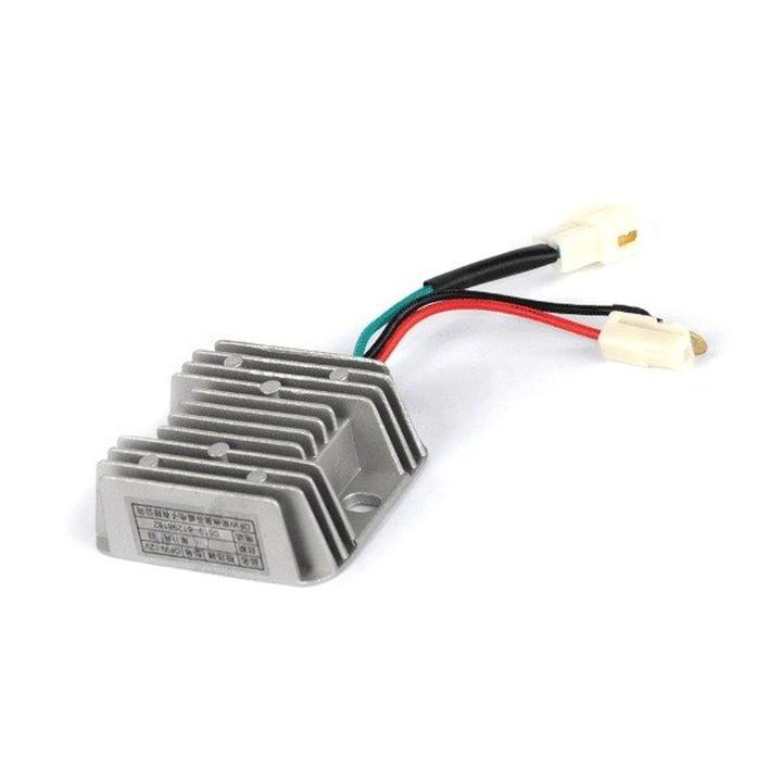 Podłączenie regulatora napięcia do alternatora