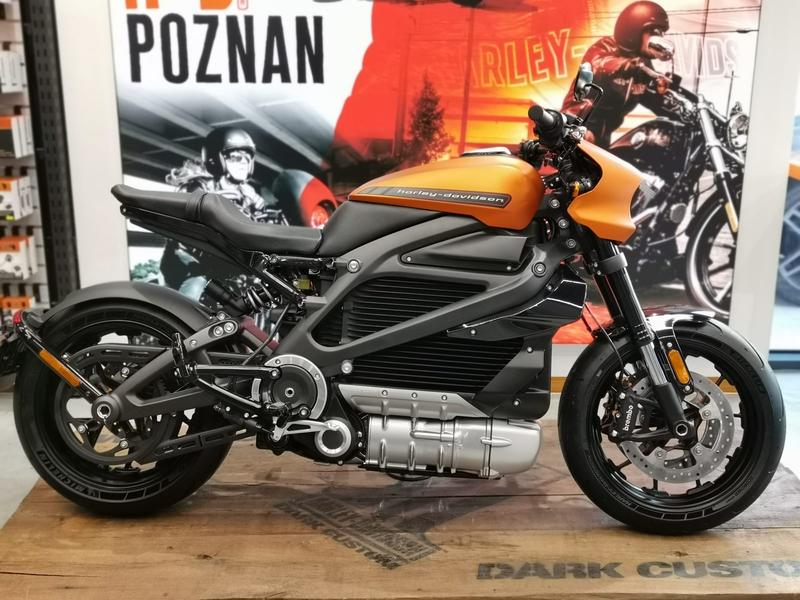 Porównanie kosztów elektryczny vs spalinowy Harley